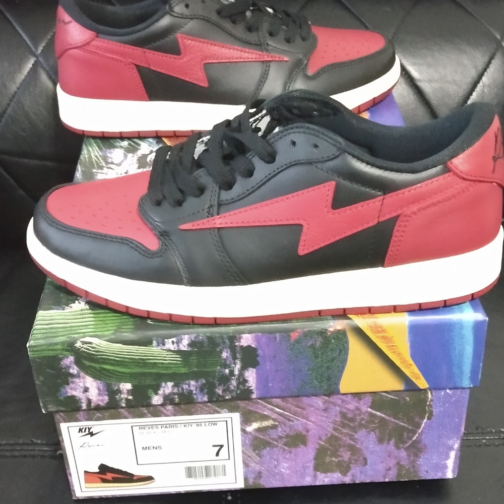 Kool Kiy low top sneakers